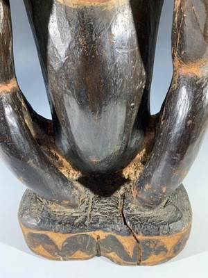 Lot 48 - A Papua New Guinea ancestral carved wood...