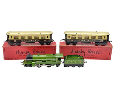 Lot 387 - Hornby 'O' Gauge Electric Flying Scotsman.