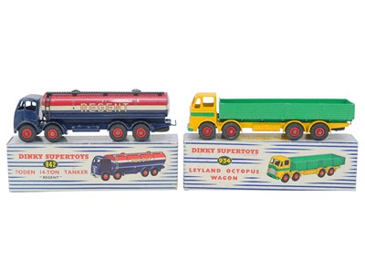 Lot 414 - Dinky Super Toys, boxed x 2