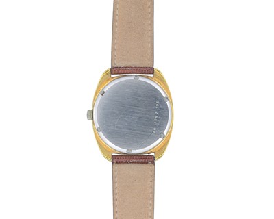 Lot 1056 - ZENITH - A Sporto 28800 gentleman's gold-plated manual wind wristwatch.