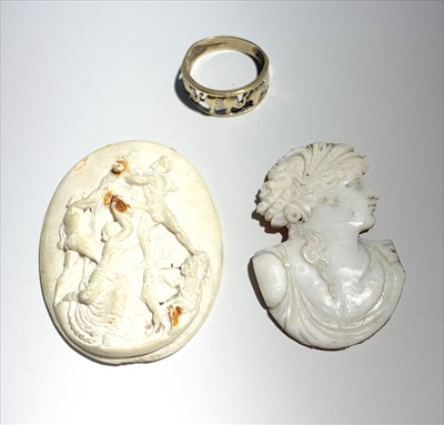 Lot 2436 - A 9ct gold ring and two cameos