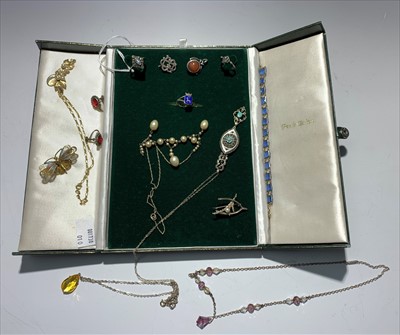Lot 2601 - Silver and other jewellery