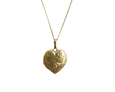 Lot 122 - A 9k gold heart-shaped locket pendant on a 9k gold fine curb chain.