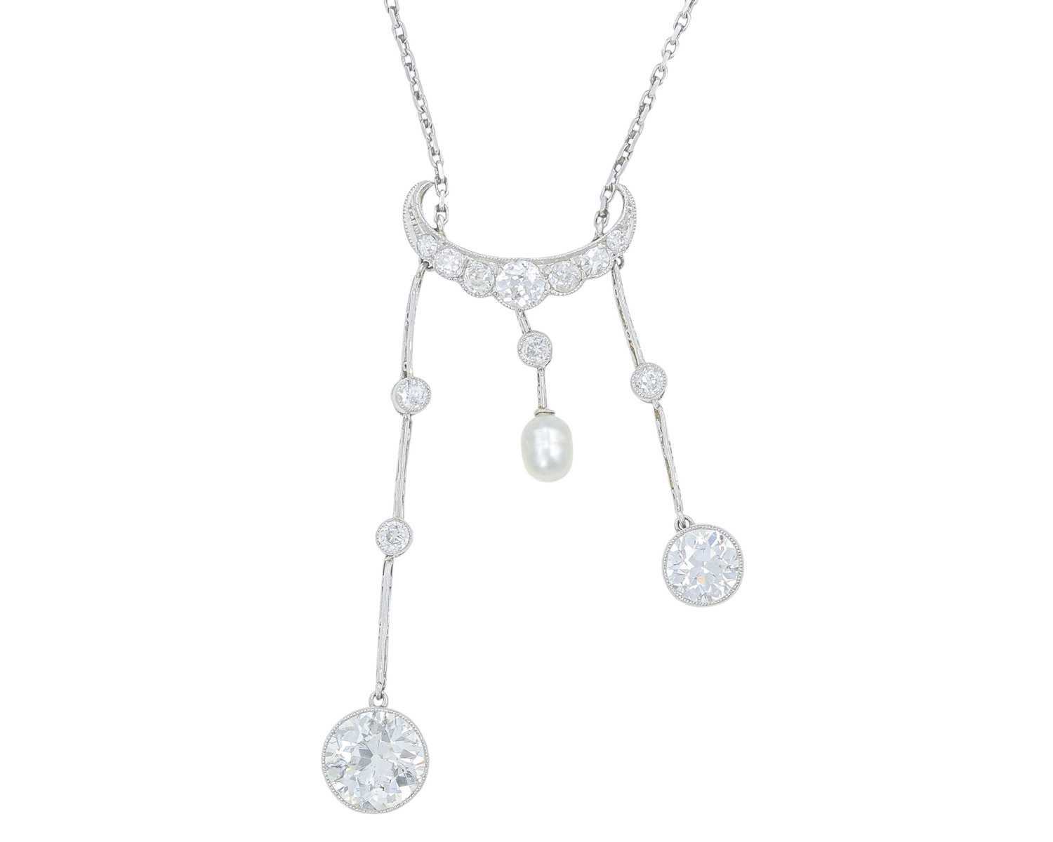 Lot 3 - A good Belle Époque diamond and pearl platinum set negligee necklace.
