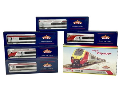 Lot 378 - Bachmann 00 Gauge 32-600 Virgin Voyager Bombardier Class 220 'Maiden Voyager'.