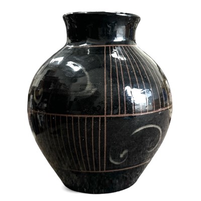Lot 83 - Studio Pottery vase with no obvious maker's...