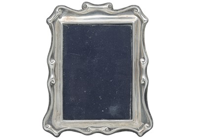 Lot 86 - A modern silver mounted rectangular photograph frame.