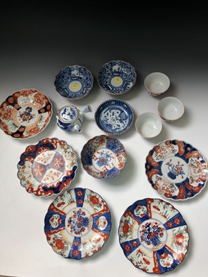 Lot 720 - Miscellaneous Chinese and Japanese porcelain....