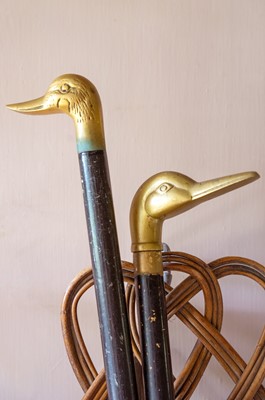 Lot 6 - A Doulton Lambeth patent water filter.