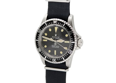Lot ROLEX - An exceptionally rare and desirable MILSUB submariner ref. 5513.