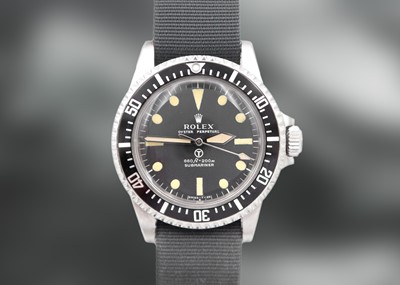 Lot 211 - ROLEX - An exceptionally rare and desirable MILSUB submariner ref. 5513.