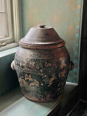 Lot 17 - A Victorian painted earthenware crock and cover.