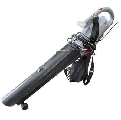 Lot 129 - A Ryno 150468, 2500W garden leaf blower and...