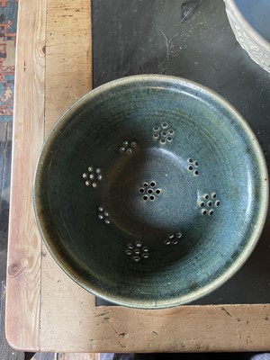 Lot 31 - A late Victorian pottery mixing bowl.