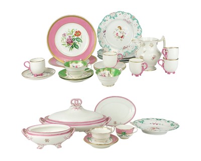 Lot 473 - A collection of 19th century and later teacups and saucers.