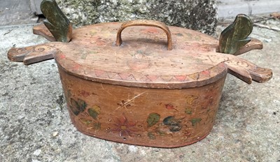 Lot 54 - A Norwegian oval bentwood tine or dowry box.