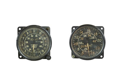 Lot 2 - A WWII Air Ministry Air Speed Indicator.