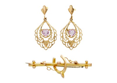 Lot 20 - A pair of 9k gold and amethyst pendant earrings with a 9k gold wishbone bar brooch.