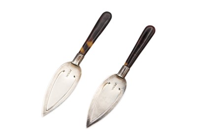 Lot 213 - A pair of sterling silver and tortoiseshell handled trowel bookmarks.