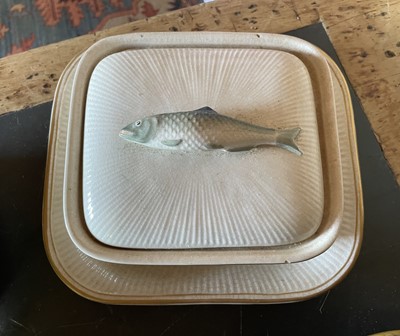 Lot 79 - A Victorian Majolica oval bread plate.