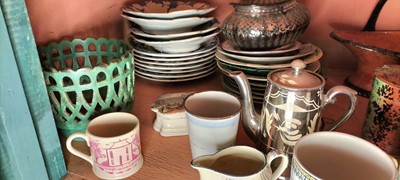 Lot 83 - A shelf of Victorian and later pottery.