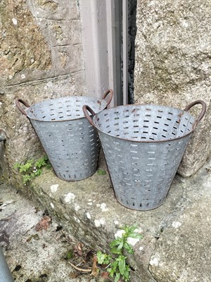 Lot 689 - Outside