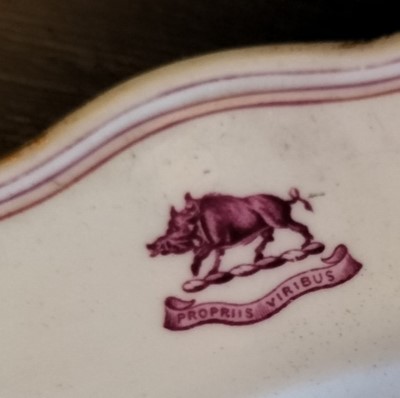 Lot 85 - A shelf of tea and dinnerware.