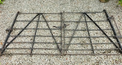 Lot 692 - Outside