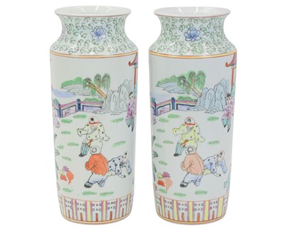 Lot 514 - A pair of Chinese famille rose vases with figural decoration