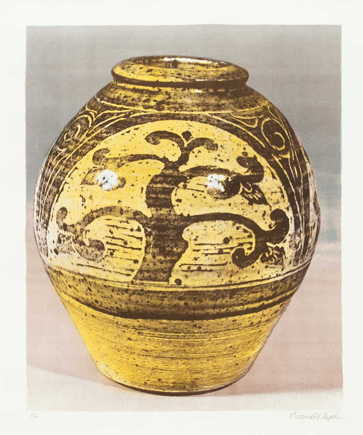 Lot 237 - Bernard Howell LEACH (1887-1979)