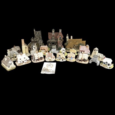 Lot 151 - A collection of Lilliput Lane houses, many by...