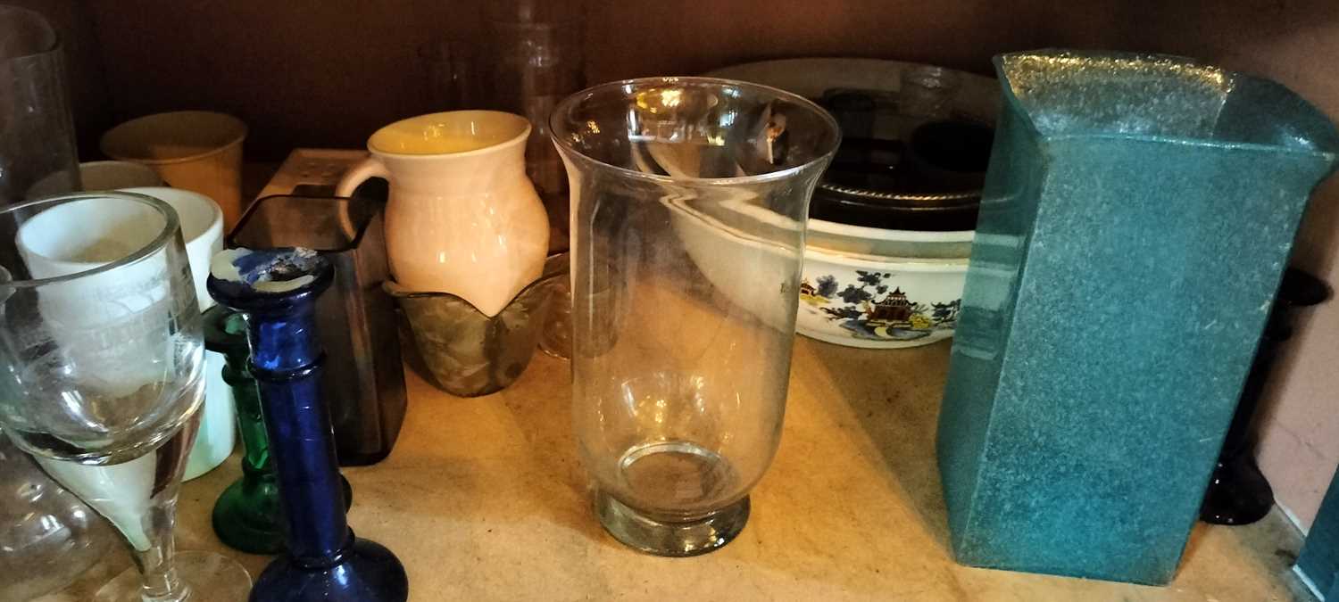 Lot 88 - Two shelves of assorted glassware.