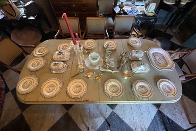Lot A Royal Doulton blue and white 'Kang He' pattern part dinner service.