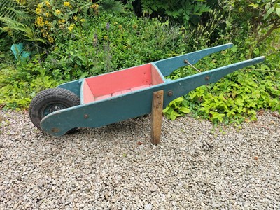 Lot 703 - Outside