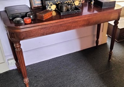Lot 262 - Tea Table