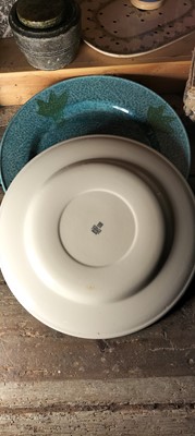 Lot 98 - A set of 14 Steelite dinner plates.