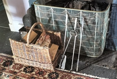 Lot 251 - Fireplace items