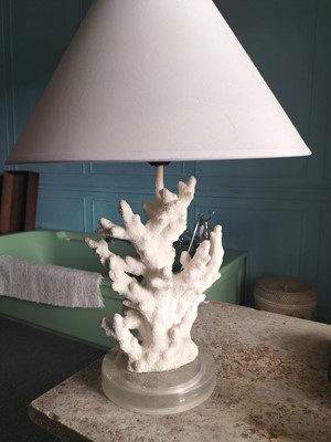 Lot 492 - Lighting