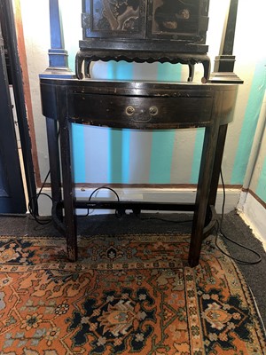 Lot 306 - Side table