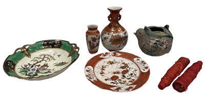 Lot 58 - Japanese ceramics comprising Kutani vases and...