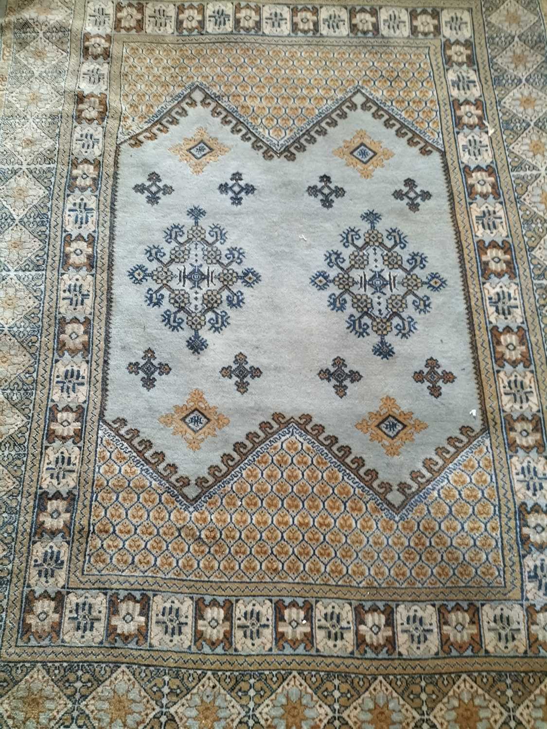 Lot 447 - Rug