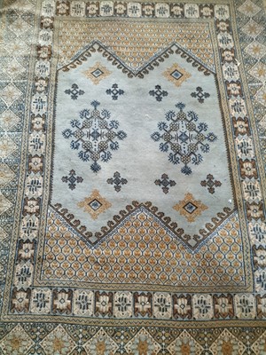 Lot 447 - Rug
