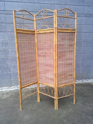 Lot 11 - A Bamboo Modesty / Privacy Screen. The Screen...