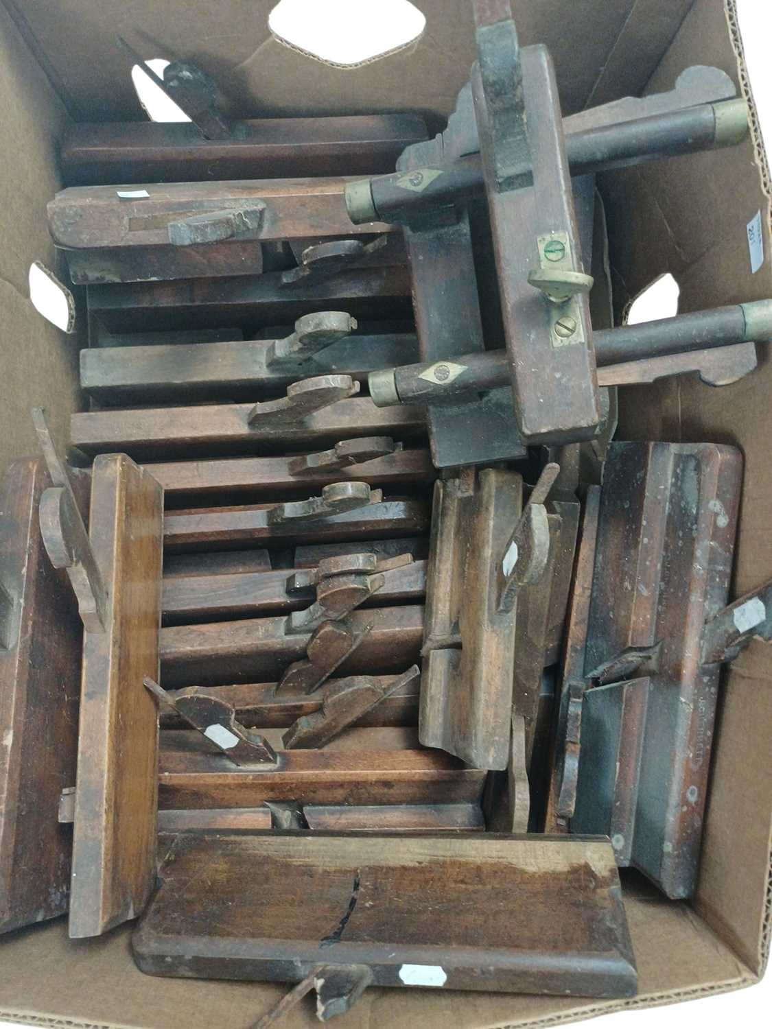 Lot 22 - A collection of Victorian and later planes.