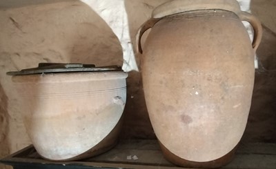 Lot 542 - Terracotta