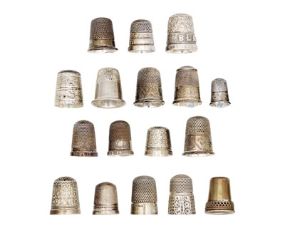 Lot 157 - A collection of 17 silver hallmarked thimbles.