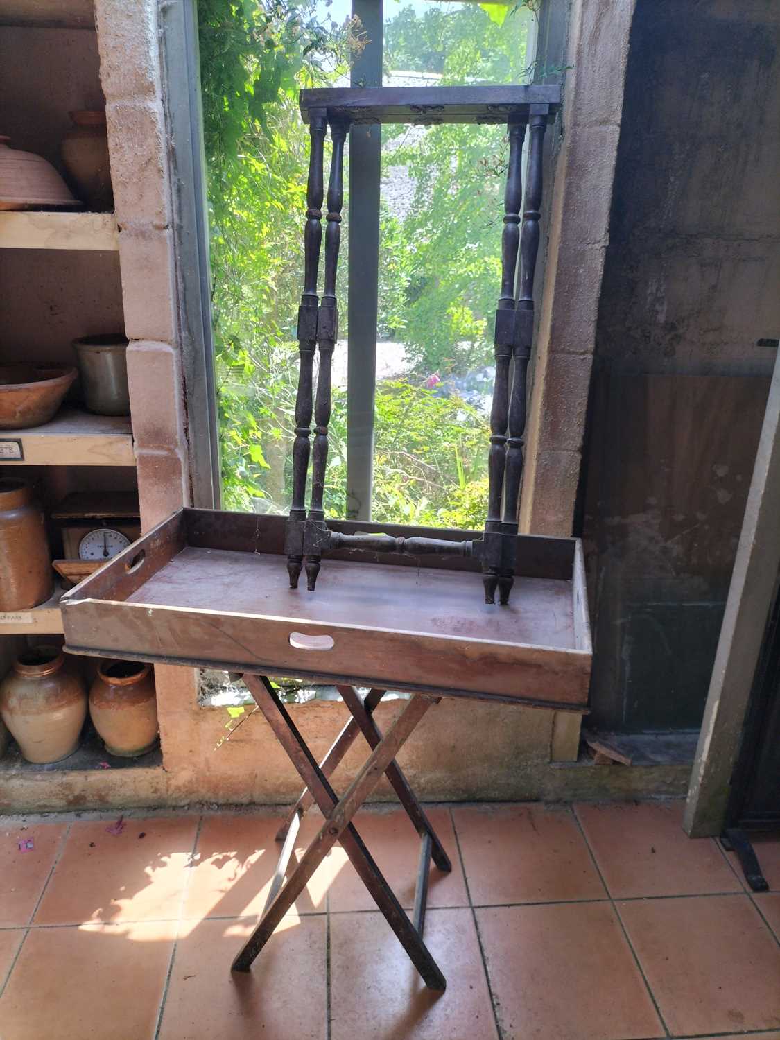 Lot 570 - Butlers trays