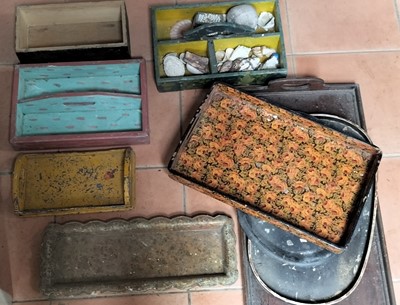 Lot 579 - Trays