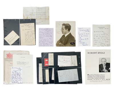 Lot 33 - A large collection on ALS and MLS, signatures etc