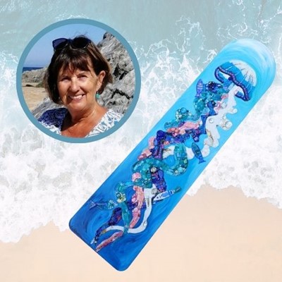 Lot 18 - Linda Hallwood
